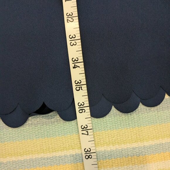 ⭐ Banana Republic Navy Scalloped Fit & Flare Dress size 0 - Picture 4 of 8